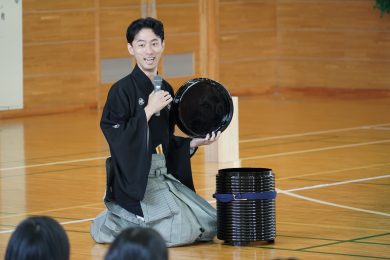 中村修一さん 狂言アウトリーチ